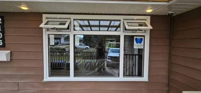 Sealed unit window